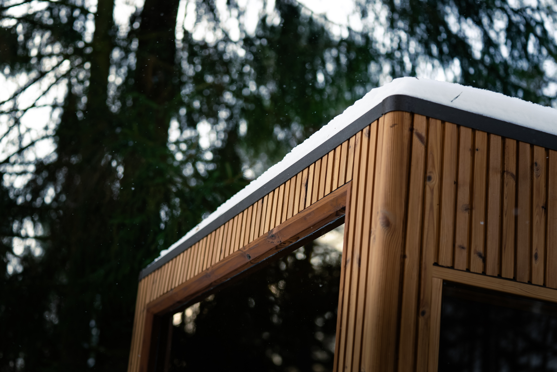 Jonas teak barrel sauna in Scottish winter | Signature Garden Rooms