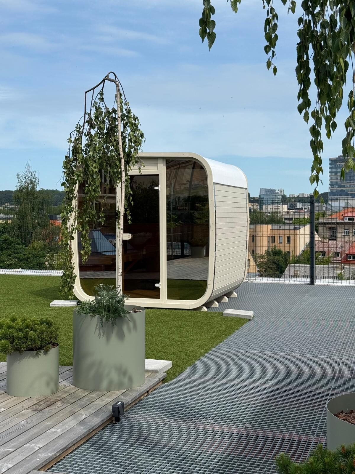 Ula Classic cube sauna with full-glass front | Signature Garden Rooms