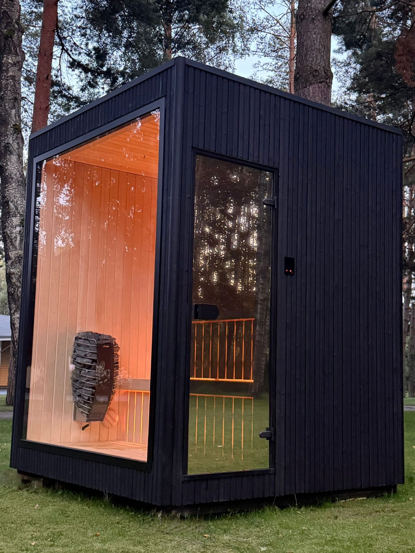 Jonas S compact barrel sauna in ebony finish | Signature Garden Rooms