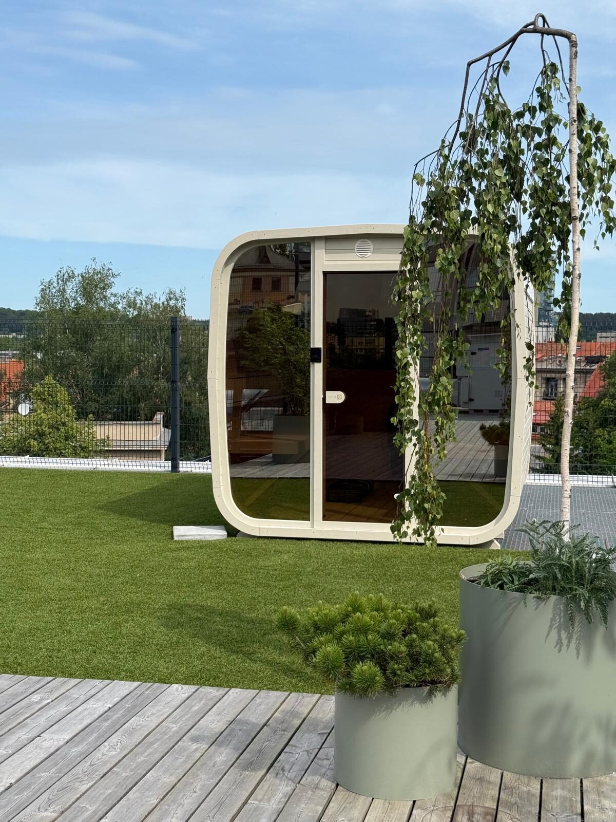 Ula Classic cube sauna with full-glass front | Signature Garden Rooms