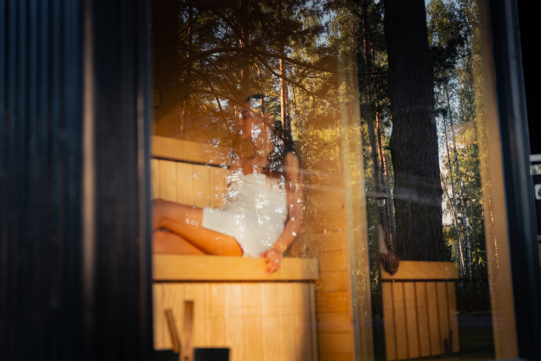 Tauras Grand ebony modular sauna | Signature Garden Rooms installation